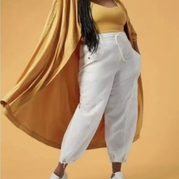Athleta, Alicia Keys-18-cream-High waisted utility cargo jogger with drawstring - Picture 1 of 16